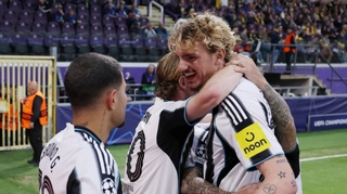 Nick Woltemade đi vào lịch sử Newcastle