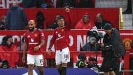 Casemiro đi vào lịch sử MU