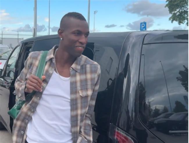 Nicolas Jackson khong the cap ben Bayern nhu du kien.