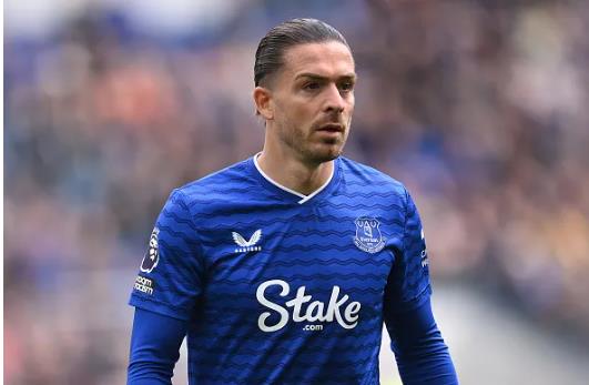 Thomas Tuchel bi chi trich vi loai bo Jack Grealish 