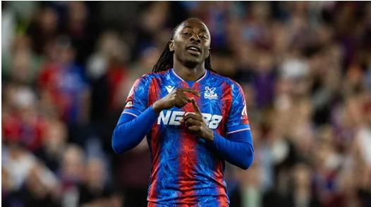 Bayern Munich dang muon co Eberechi Eze cua Crystal Palace.