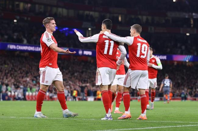 Arsenal vua danh bai Olympiakos voi ty so 2-0.
