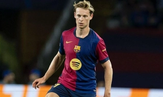 Frenkie de Jong không vui khi phải đá ở Miami