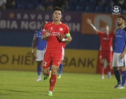 Tiến Linh bế tắc vẫn được HLV của CAHN khen