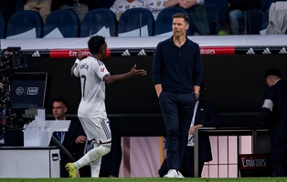 Phía sau nụ cười chiến thắng của Real Madrid là cơn giận của Vinicius Jr