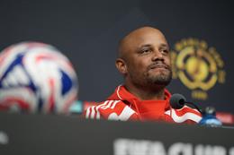 Vincent Kompany không coi trận gặp PSG là chung kết sớm