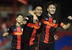 Sau vòng 3 V.League: ‘Ngựa ô’ tiếp tục thăng hoa