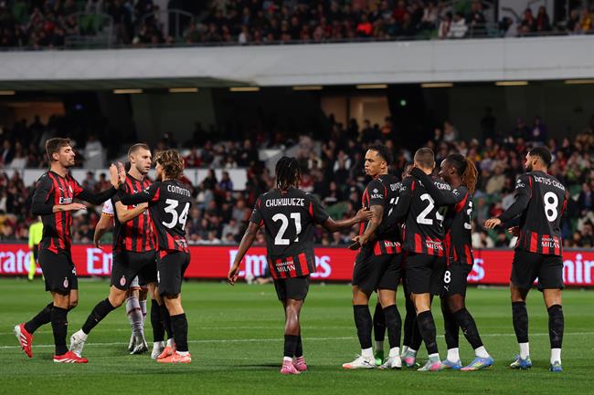 Nhận định AC Milan vs Bari (02h15 ngày 188) Đoạt vé đi tiếp 1