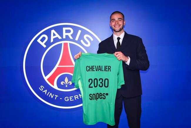 PSG toan tính gì đằng sau thương vụ Lucas Chevalier 1