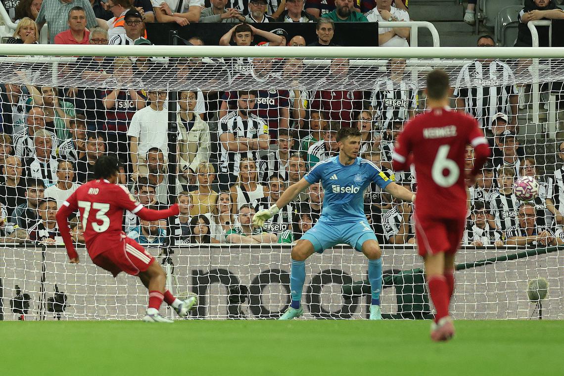 Rio Ngumoha Tài không đợi tuổi 1