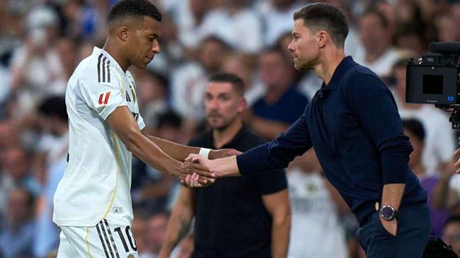 Xabi Alonso Từ hoài nghi tới khẳng định ở Real Madrid 2